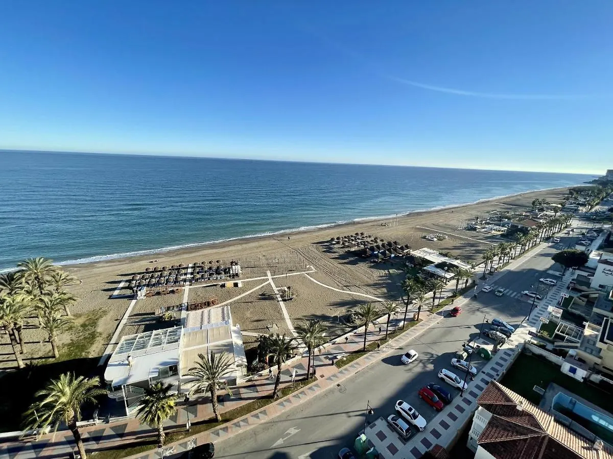 Exclusive Beachfront Apartment Torremolinos - Pool - Paddle - Tenis - Wifi - Central Aircon