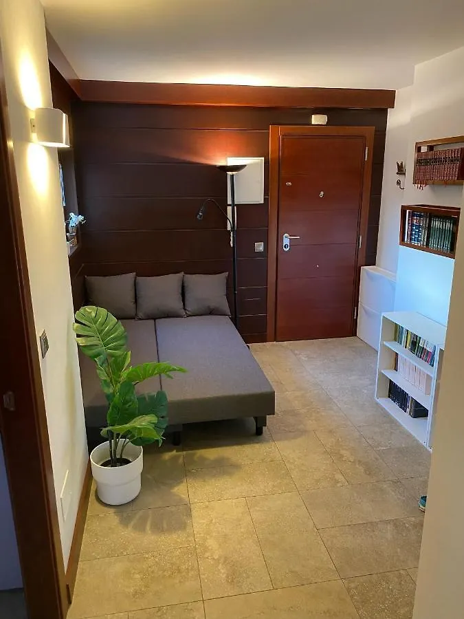 Exclusive Beachfront Apartment Torremolinos - Pool - Paddle - Tenis - Wifi - Central Aircon