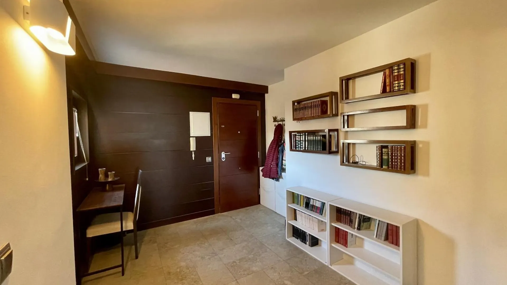 Exclusive Beachfront Apartment Torremolinos - Pool - Paddle - Tenis - Wifi - Central Aircon Испания